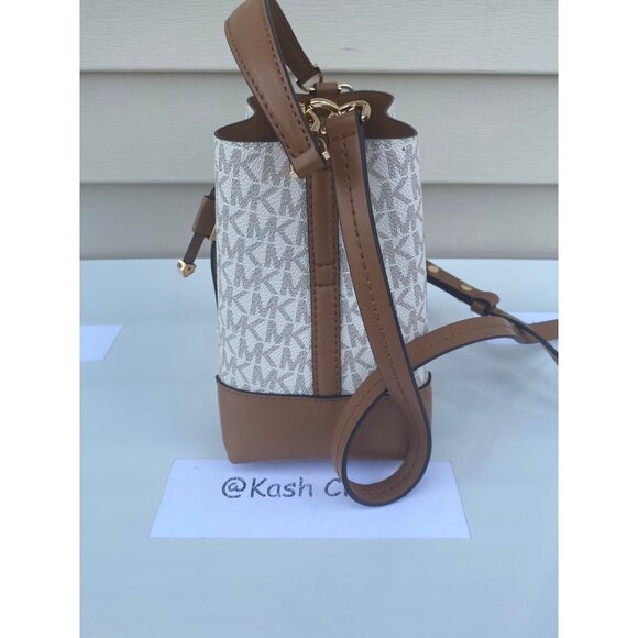 Michael Kors bucket bag mercer gallery xsmall convertible bucket crossbody bag - Picture 9 of 12